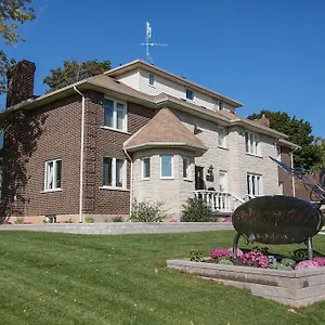 Butterfly Manor Niagara Falls