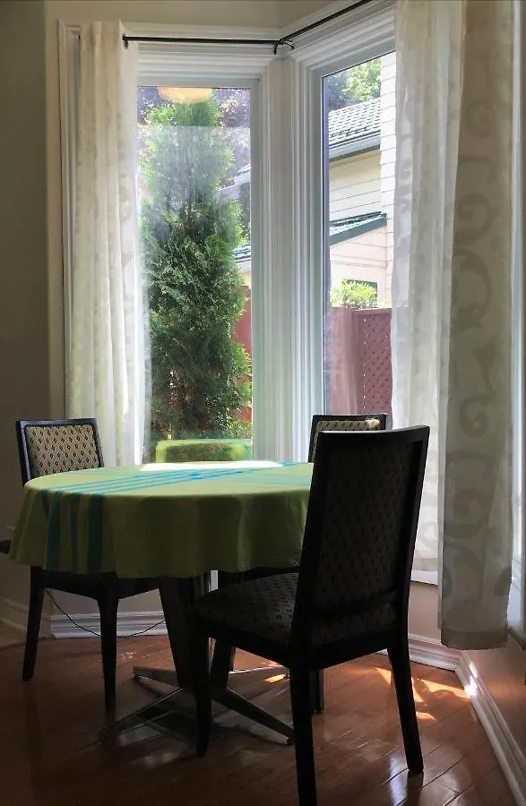 Ellis House Bed & Breakfast Niagara-Fälle 2*,