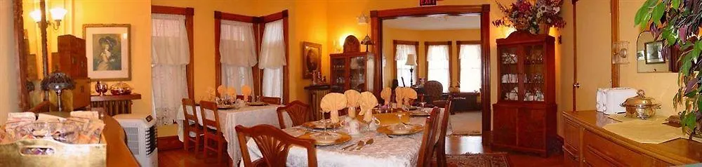 Ellis House Bed & Breakfast Niagara-Fälle